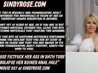 Sindy rose fistfuck il suo wazoo nella vasca da bagno e prolasso